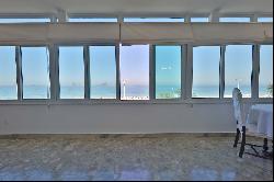 Oceanfront apartment at Posto 10, Ipanema, with panoramic views of Arpoador