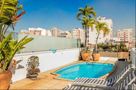 Triplex penthouse with stunning views of Christ the Redeemer and Morro Dois Irma