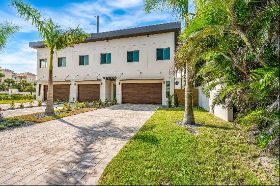 105 Tenth Avenue, Indialantic, FL