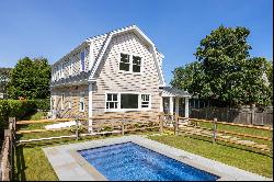 Renovated Vineyard Haven Home with Pool