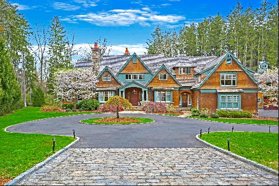 Custom Built Adirondack Estate in Red Coat Neighborhood!