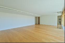 Flat, 4 bedrooms, for Sale