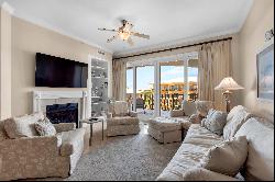 Luxurious Top-Floor Condo in Adagio at Blue Mountain Beach