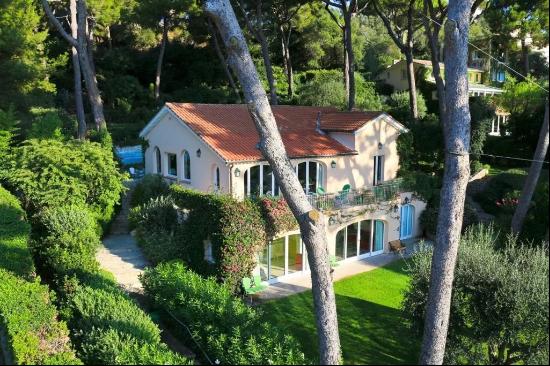 Vente - Villa Antibes (Cap d'Antibes) - 2a 650a 000a 