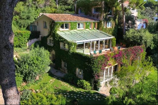 Vente - Villa Antibes (Cap d'Antibes) - 2a 990a 000a 