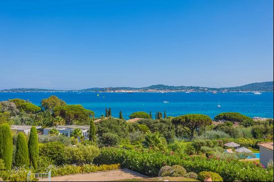 Vente - Villa Grimaud - 4a 500a 000a 