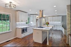 Stunning Renovated Ranch in the Heart of Brookhaven