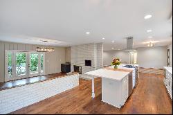 Stunning Renovated Ranch in the Heart of Brookhaven