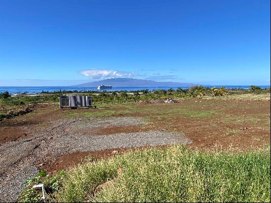 13 Mele Komo, #B, Lahaina, HI, 96761, USA