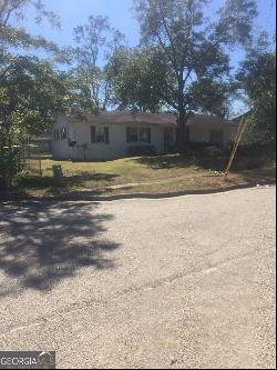 405 E 10th Street, Alma GA 31510