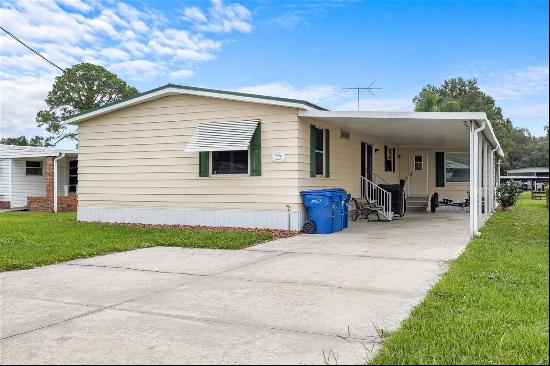 26002 Azalea Lane, Astatula FL 34705