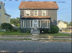 1013 N Chestnut Street, Paulsboro NJ 08066