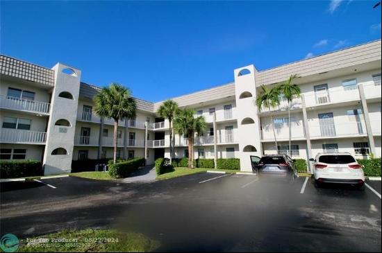 8590 Sunrise Lakes Blvd #106, Sunrise FL 33322