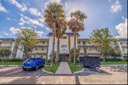 4595 Chancellor Street NE #105, Saint Petersburg FL 33703