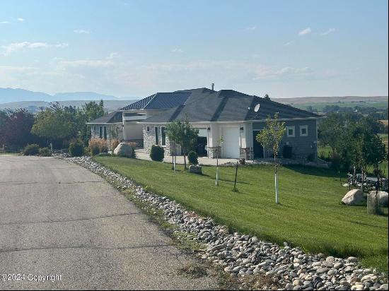 13 Prestwick Dr, Sheridan WY 82801