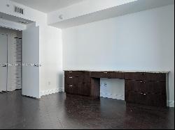 335 S Biscayne Blvd Unit 2702, Miami FL 33131