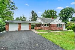 221 E Mount Kirk Avenue, Eagleville PA 19403