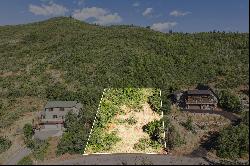 Gradual Sloping South Facing Lot in Hidden Cove with Mountain Views