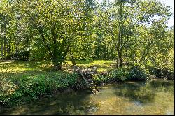 Two Acres on Toccoa River Minutes From Downtown Blue Ridge