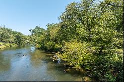 Two Acres on Toccoa River Minutes From Downtown Blue Ridge