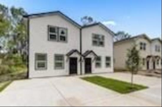 8459 Howton St, Houston TX 77028