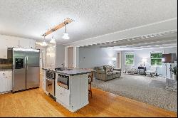 3 Holly Drive, Old Saybrook CT 06475