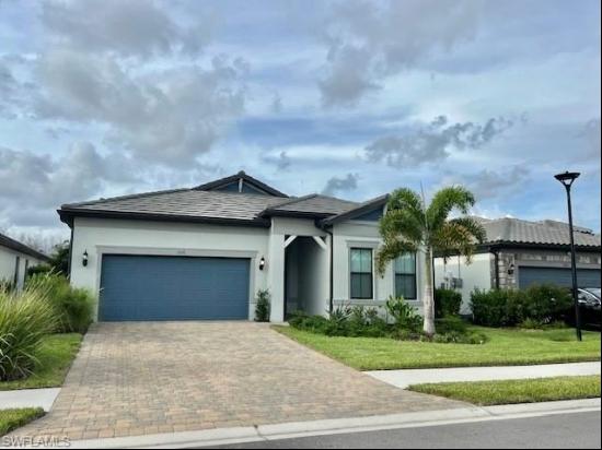 2126 Yellowfin CIR, Naples FL 34114