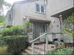 2 Talcott Glen #H, Farmington CT 06032