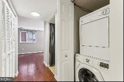 136 N Bread Street Unit 122, Philadelphia PA 19106