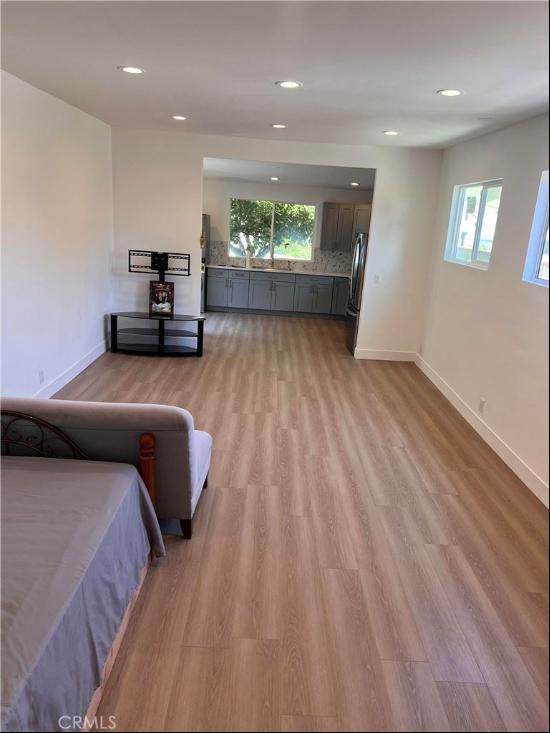 5321 Yolanda, Tarzana CA 91356