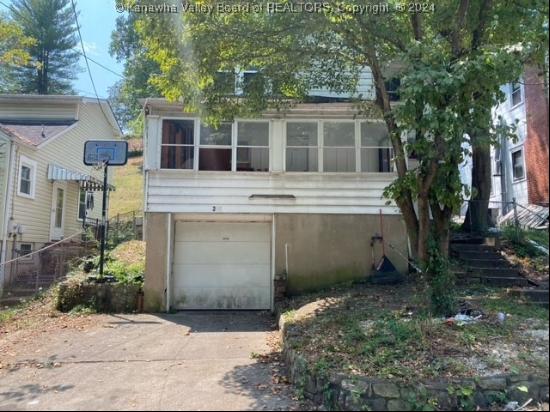 305 Grove Avenue, Charleston WV 25302