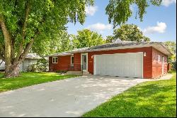 929 Cardinal Drive, Owatonna MN 55060