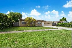 10470 SW 200th St, Cutler Bay FL 33157