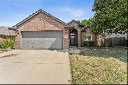 9057 San Joaquin Trail, Fort Worth TX 76118