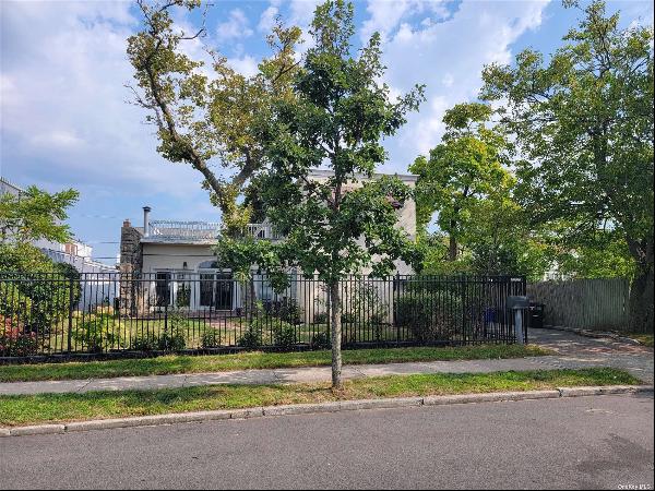 465 W Market Street, Long Beach NY 11561