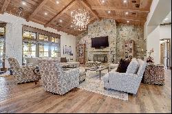 Rustic Luxury Creates a Dynamic Lifestyle