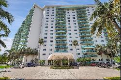 19380 Collins Ave Unit 822, Sunny Isles Beach FL 33160