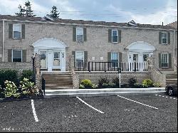 1000 Country Club Road Unit 4, York PA 17403