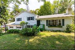 14 Lawrence Road, Hyde Park NY 12538