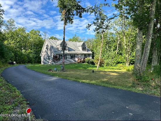 55 Knapps Road, Stephentown NY 12168