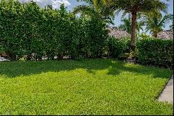 13562 Snapper LN, Naples FL 34114