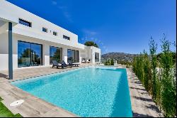 Contemporary Luxury Villa with Stunning Sea Views in Moraira, Teulada 03724