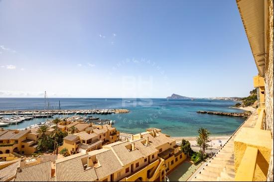 Luxurious Coastal Penthouse in Marina Greenwich, Altea, Altea 03590