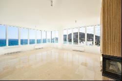 Exquisite Beachfront Penthouse: Luxury Living in Albufereta, Ali, Alicante 03