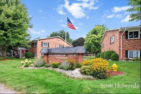 5250 Southbrook Court #65, Hudsonville MI 49426