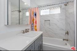 12801 Moorpark Street #203, Studio City CA 91604