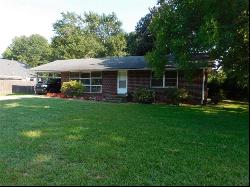 258 W May Street W, Winder GA 30680