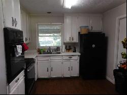 258 W May Street W, Winder GA 30680