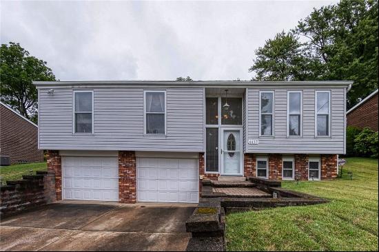 4437 Helmar Dr, Monroeville PA 15146