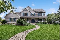 1625 Flagstone Drive, Crystal Lake IL 60014